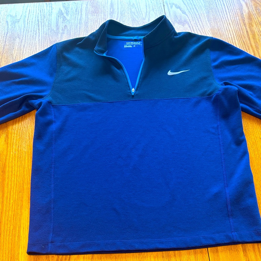 NikeGolf Men's 1/4 zip Black and Blue Pullover Jacket